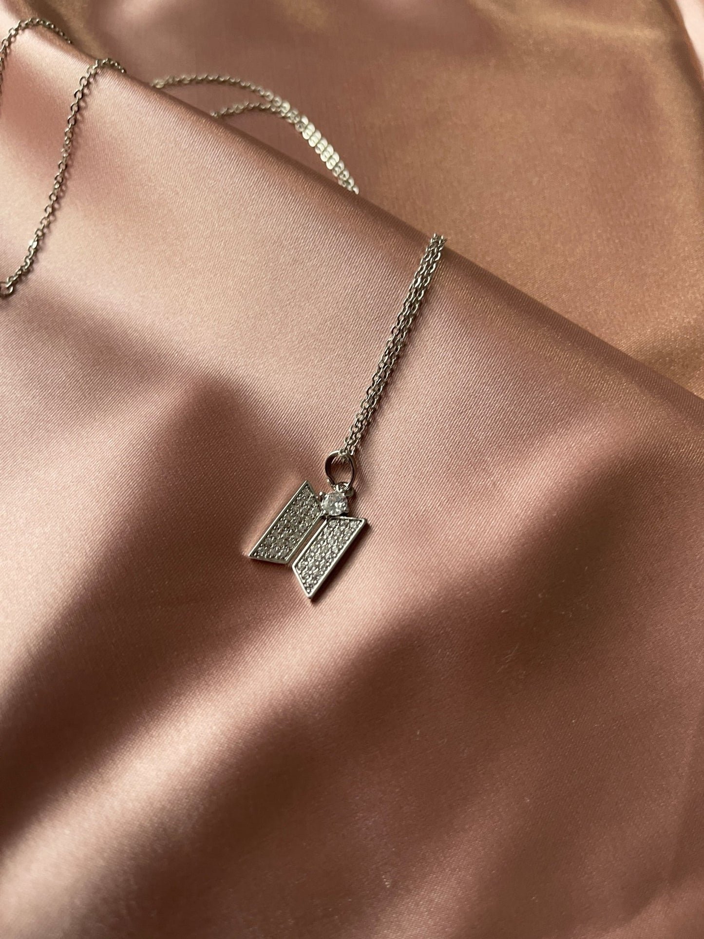 BTS army Diamond Logo Necklace - Tsuvishop Shop Kpop